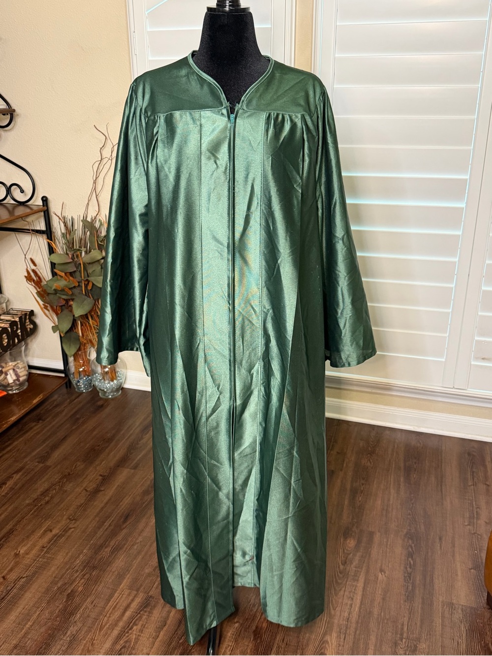 Emerald Green Academic-Style Ceremony Gown